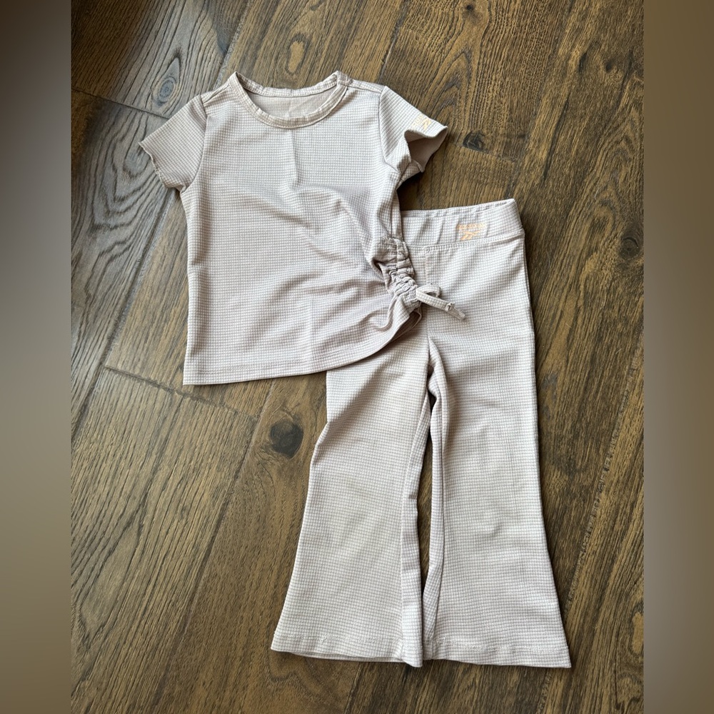 Stylish Neutral Reebok Two-Piece Set